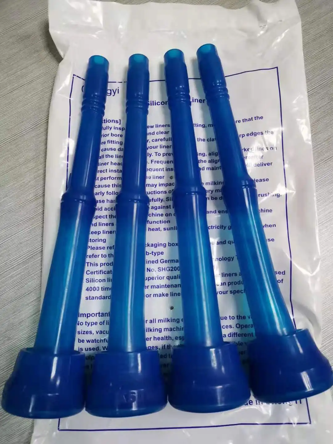 4pieces One Pack Silicone Liner K23 Cow Milking Machine Blue Inflation EU Food Standard Milking Liners 4000 times Up