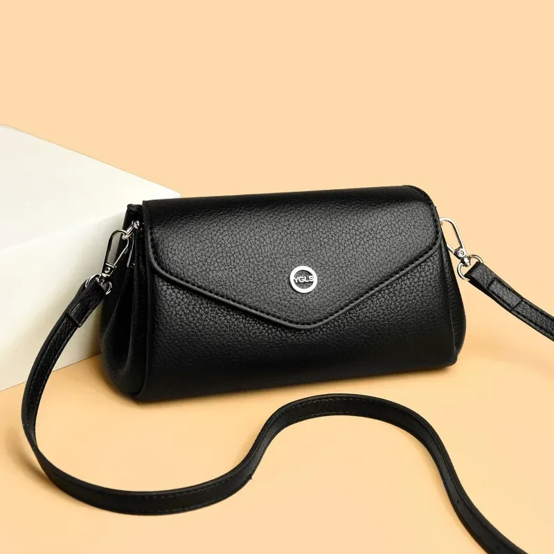 Designer Women'S Diaper Bag Elegant Leather Vintage Large Capacity Crossbody Luxury Commuter Bag Simple Fashionable Trendy