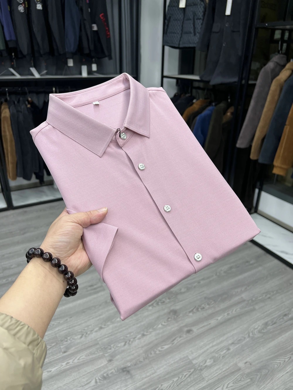 

Seamless Glue Short Sleeve Casual Thin Shirt Summer Elastic Soft Skin-friendly Half Sleeve Shirt Nylon Fabric Cool Feeling Ma...
