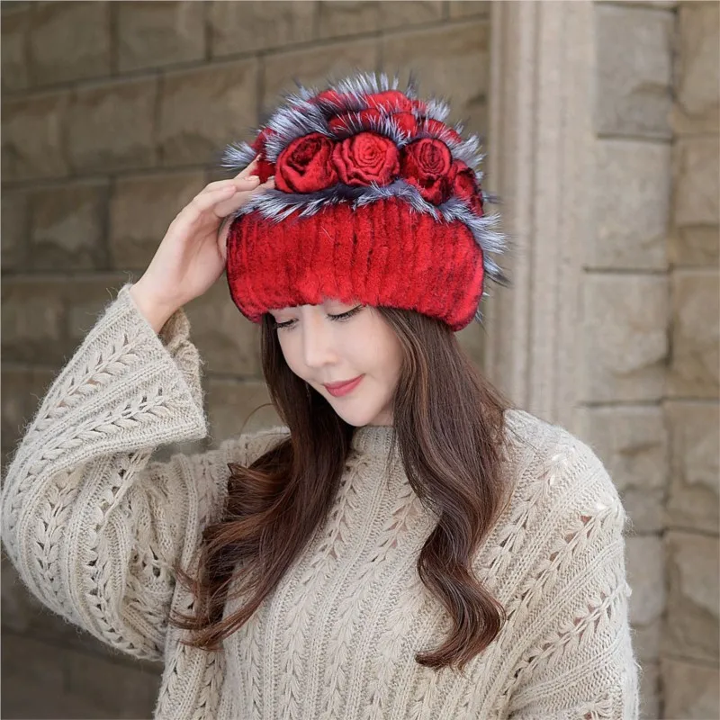 

A new style of fur hat for women featuring woven flowers and fashionable