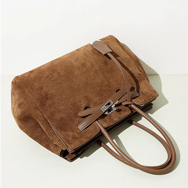 2025 ربيع وصيف جديد جلد الغزال حقيبة يد محمولة فريدة من نوعها واسعة الكتف حقيبة كروسبودي المرأة التنقل حقيبة يد متعددة الاستخدامات