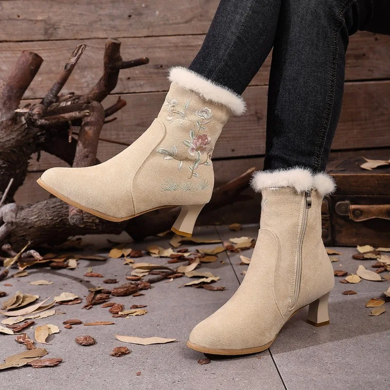 النمط الصيني الجديد الجوارب نمط العرقية الرجعية لينة وحيد الأحذية القطنية المخملية