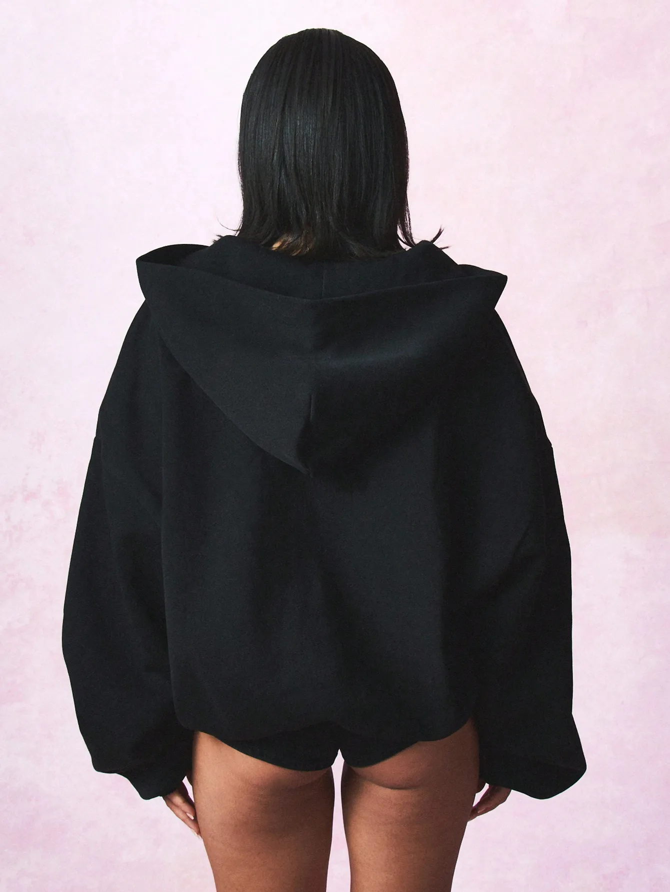 Bluza z kapturem Rockstar Girlfriend, krótka, zapinana na zamek - odważny styl Y2K streetwear z detalami z dżetów