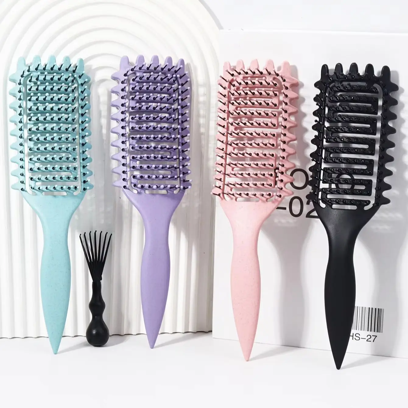 

Набор кистей для укладки вьющихся волос, 2 шт., с очистителем расчески, уменьшающей вьющиеся и ломтиками. Специально для настоящих париков из волос.