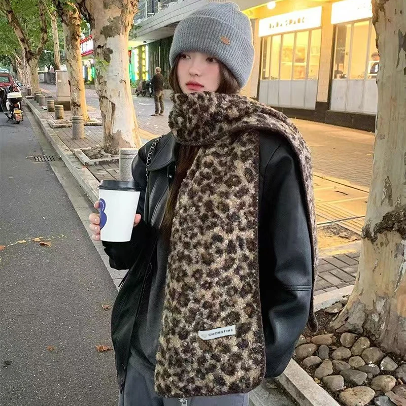 

Winter New Thick Wool Roll Leopard Print Scarf Fashionable Warm Windproof Plush Plaid Double-sided Shawl Women Hijab