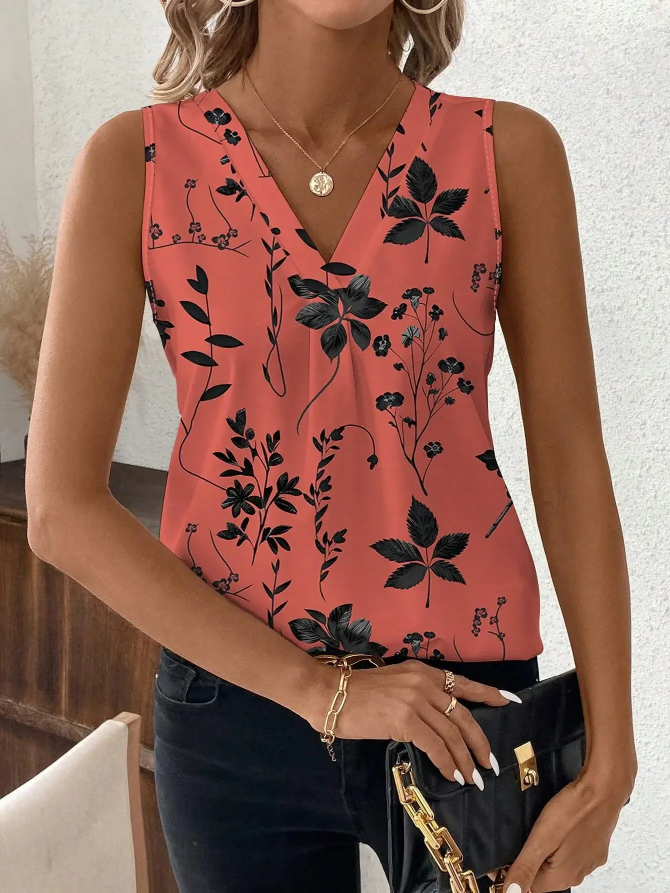 

Vintage Floral Print V-Neck Sleeveless Casual Blouse For Women Summer Chic Top