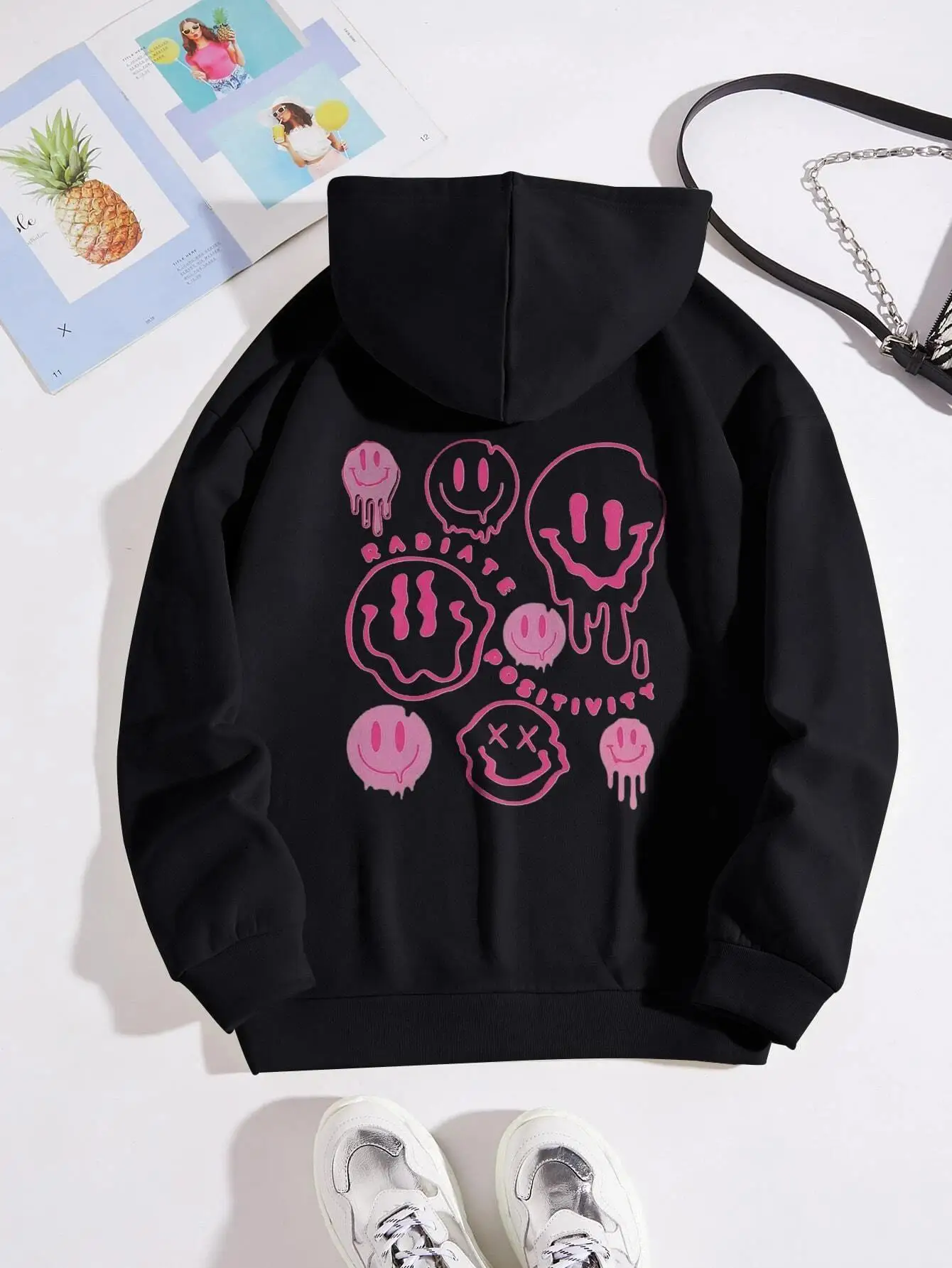 Melting Pink Smiling Face Graphic Womens Sweatshirt Simple Loose Autumn Hooded Street Fleece Hoodies Hipster Crewneck Pullover