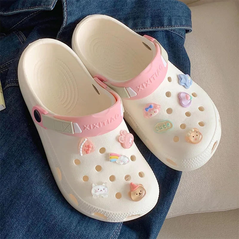 Summer Women's Hole Shoes 2024 New Fun Cartoon Little Bear Baotou Cave Women's Garden Shoes Soft Sole Sandals Beach Slippers