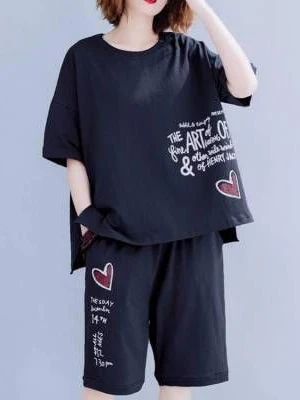 

Женский летний модный комплект больших размеров: футболка с принтом и коротким рукавом, повседневные свободные шорты, комплект из двух предметов, круглый вырез, полиэстер