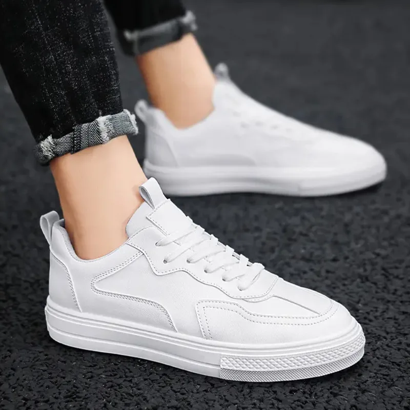 2023 baru dalam sepatu lari untuk pria luar ruangan pria putih Sneakers kasual nyaman ringan lembut Zapatillas Hombre Tenis Masculino