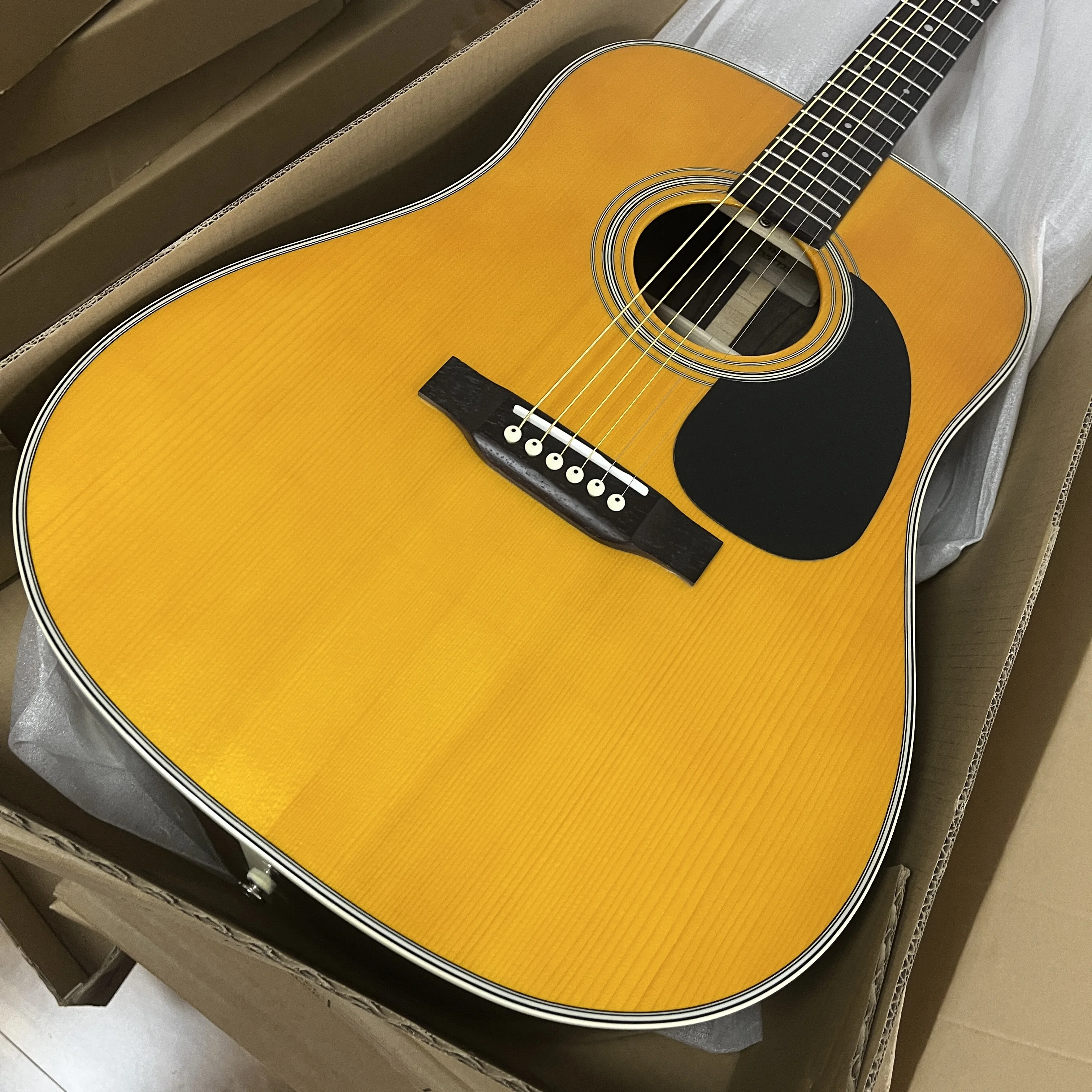 

Акустическая гитара D28 с натуральным желтым покрытием, цельной еловой верхней декой и задней декой из палисандра, в стиле американской электрогитары, подарок, бесплатная доставка