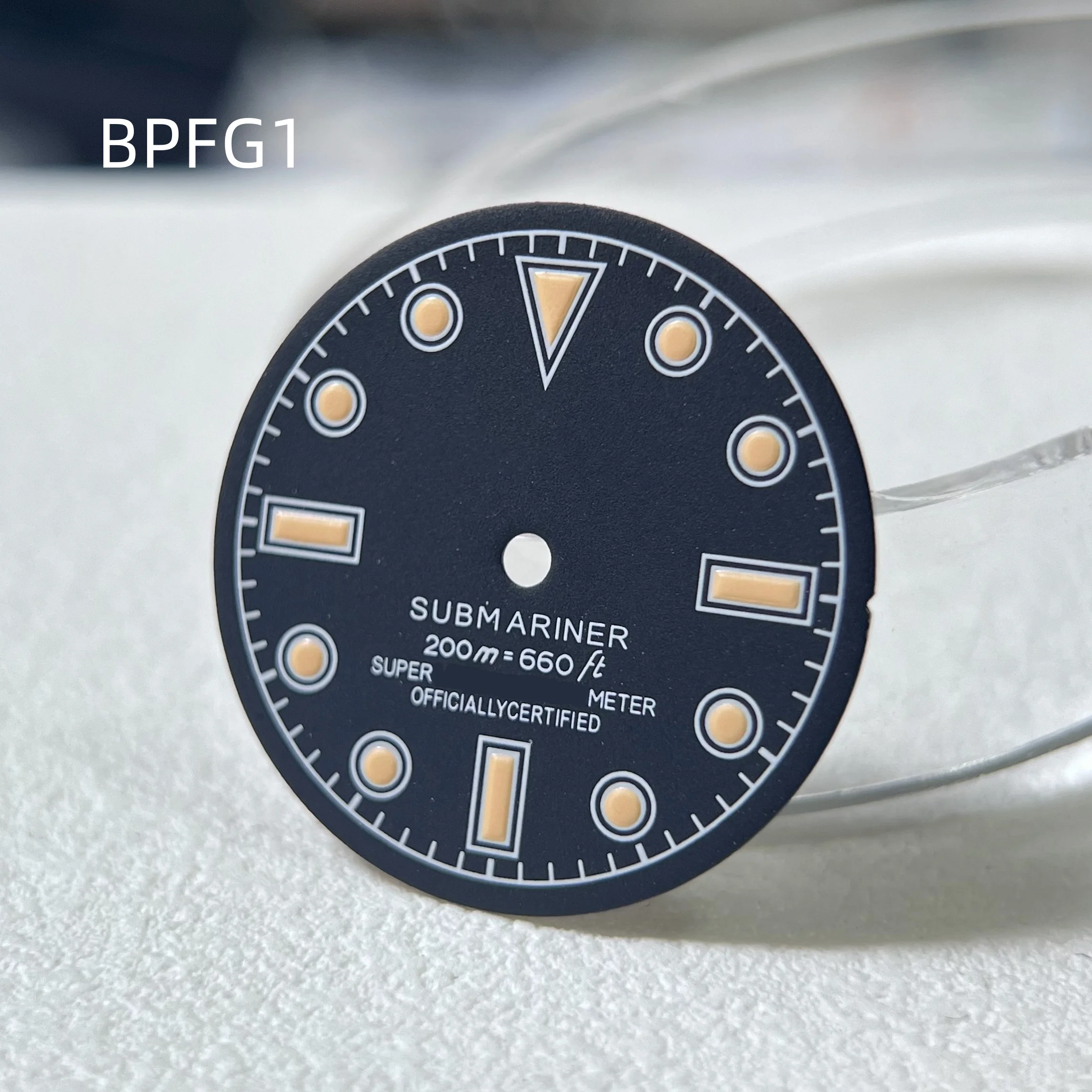 28.5 ملم أسود كلاسيكي ريترو NH35 حركة قرص ماتي مضيئة S.Logo ملحقات ساعة مخصصة