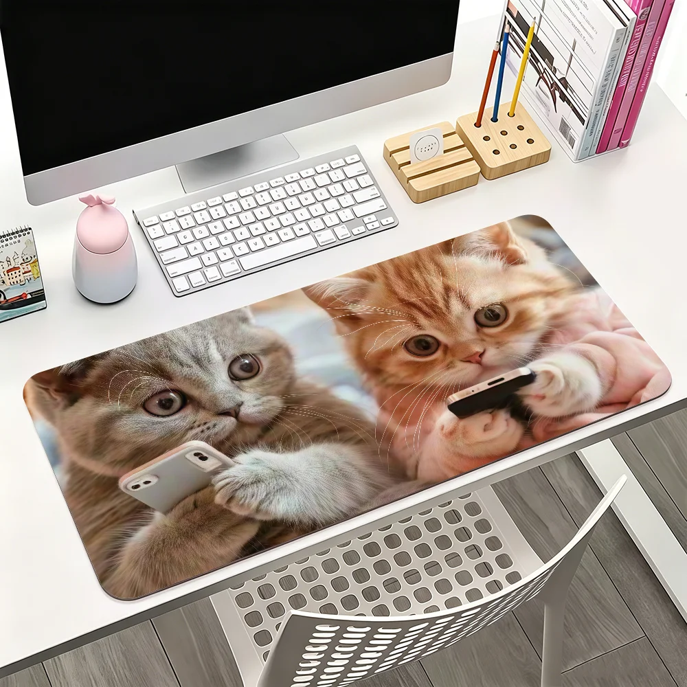 Cute Two Kittens Phone Mouse Pad For Office Gaming And Keyboards Non-Slip Large Waterproof