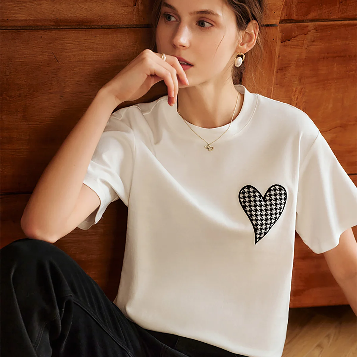 ‌OLrain Women's Summer Tee Shirt Heart Embroidery Short Sleeve White Top 2025 French Fashion O-Neck Loose Fit T-shirt O22XT00996