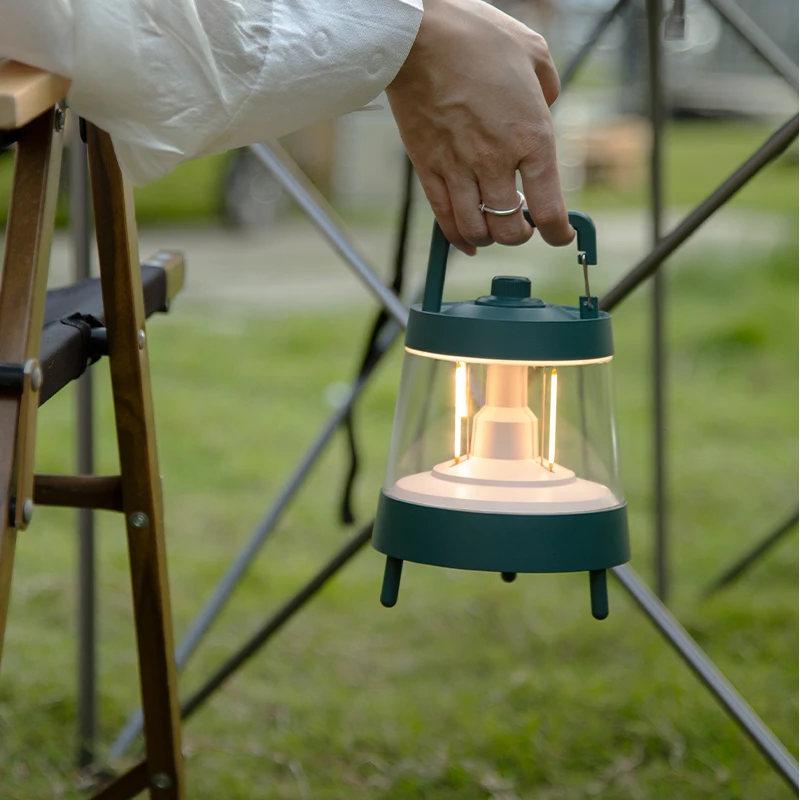 Retro Camping Lantern IP65 Waterproof 8000mAh mobile power Warm Light LED Campinglampe Lamp with Handheld