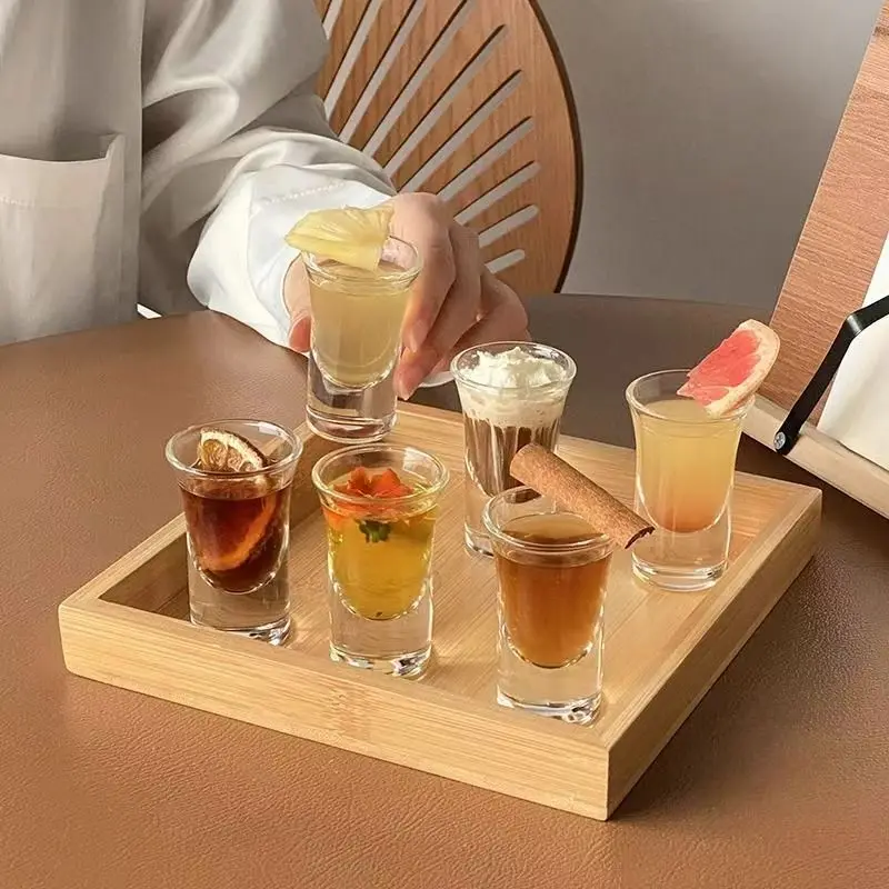 Schnapsgläser, 6-teiliges Schnapsglas-Set, 1 Unze/30 ml, Schnapsglashalter, schwere Basis für Whisky, Tequila, 6 Schnapsglas-Serviertablett (6 Stück)