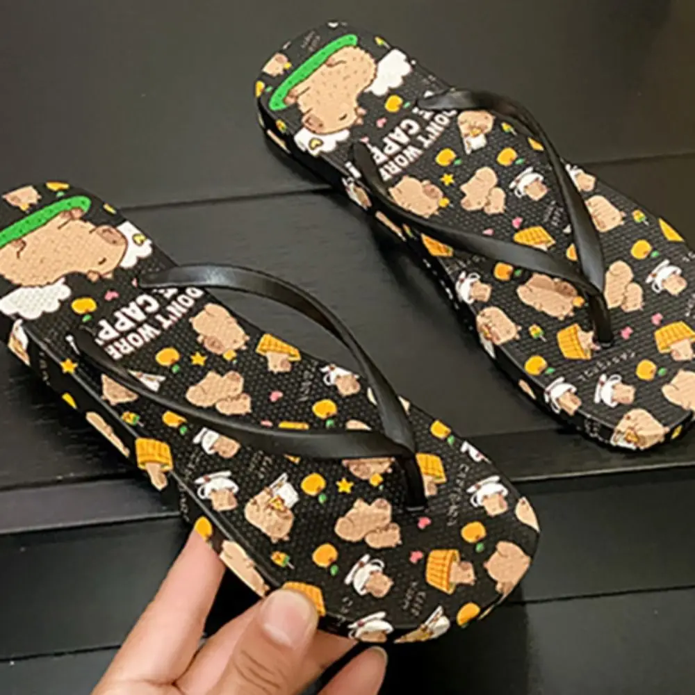 شباشب كابيبارا اللطيفة من مادة PVC، نعل ناعم، شباشب شاطئ حلوة كرتونية مضادة للانزلاق للنساء في المنزل