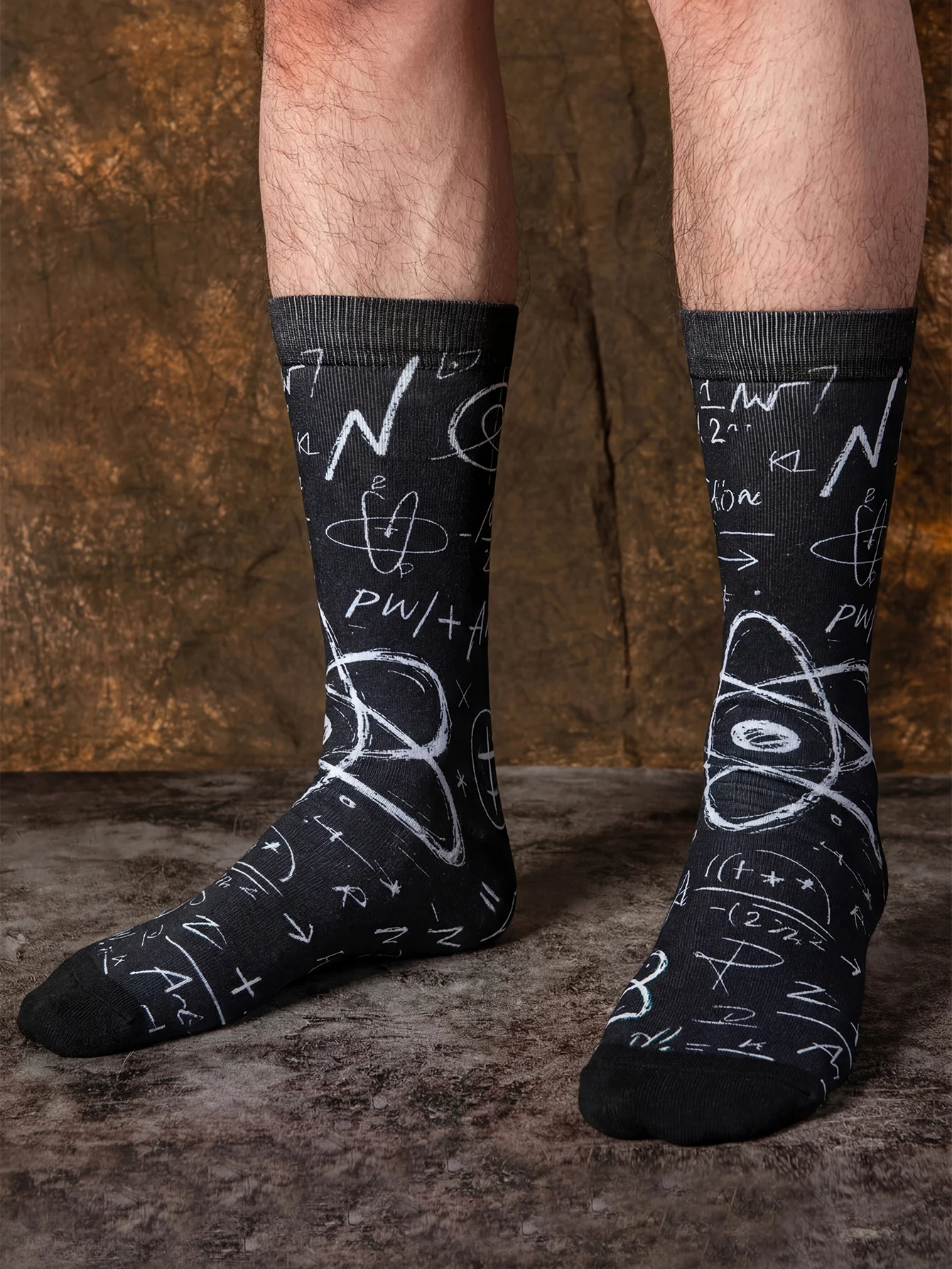 1 Pair of Mid-Calf Socks with Science Knowledge Graffiti Patterns, Men's Mid-Calf Socks, Novel and Interesting, Trendy Summer Wear