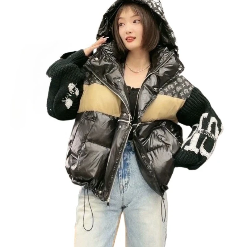 Fashion Down Jacket, European Design, Contrasting Color Splicing Knitted Sleeves, Women's Winter 2026 New Item