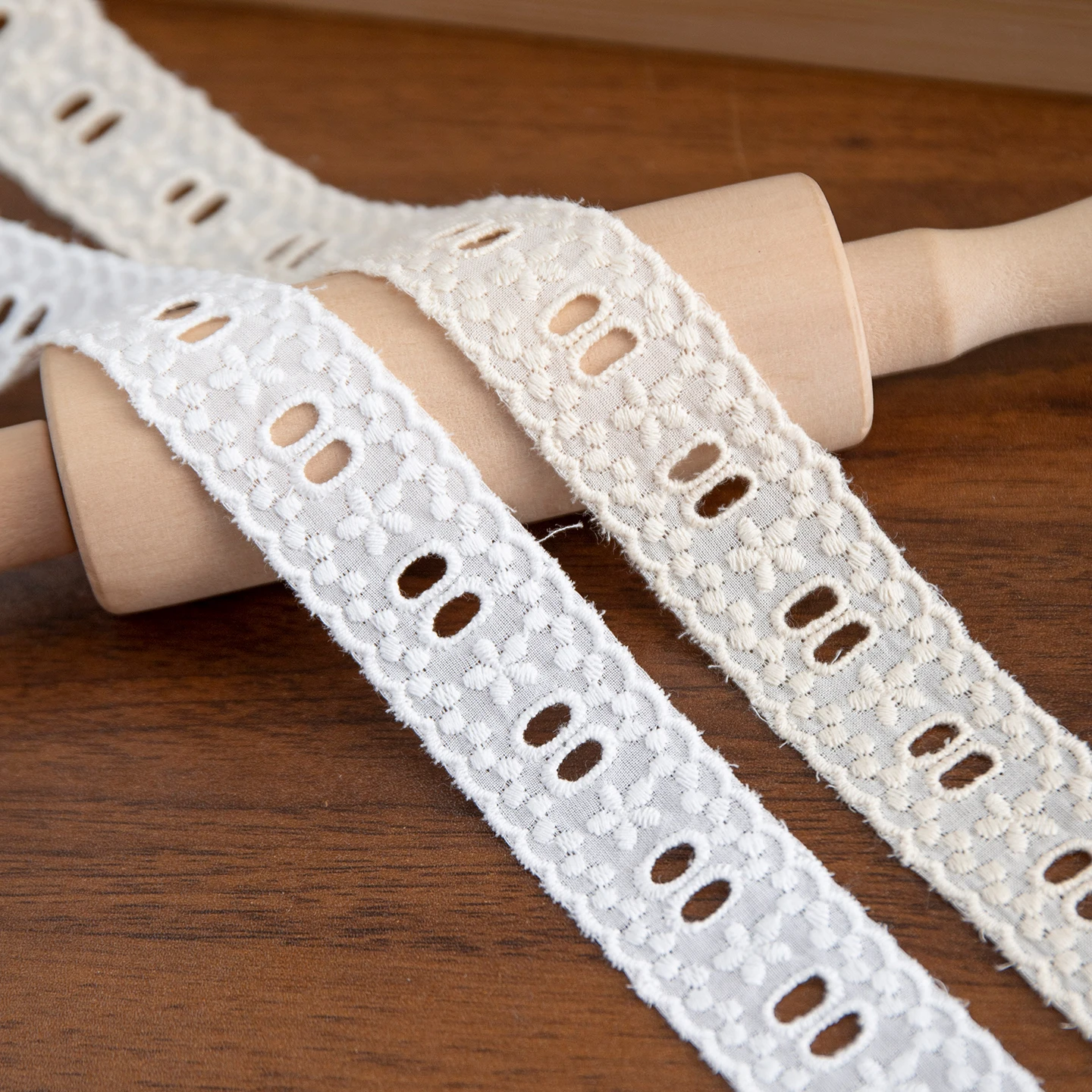 Borde de encaje de 3cm de ancho para manualidades, vestido, adorno de encaje, tela de algodón, materiales Diy, accesorios de costura decorativos
