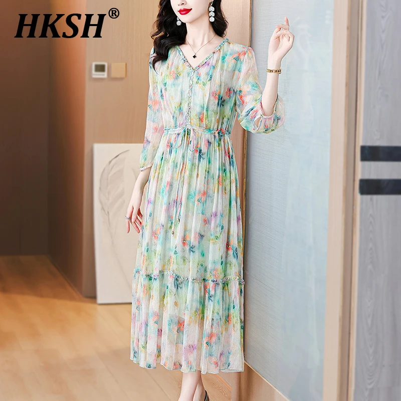

HKSH Summer New Women's Ins Trendy Fashion Sweet Elegant Temperament Casual Printed Pleated V-neck Waist Cinching Dresses HK6198