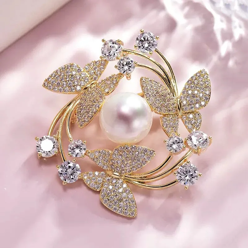 

New Pearl Rhinestone Wreath Butterfly Brooch for Women Temperament Trendy Elegant Circle Leaf Brooch Pins Party Wedding Gifts