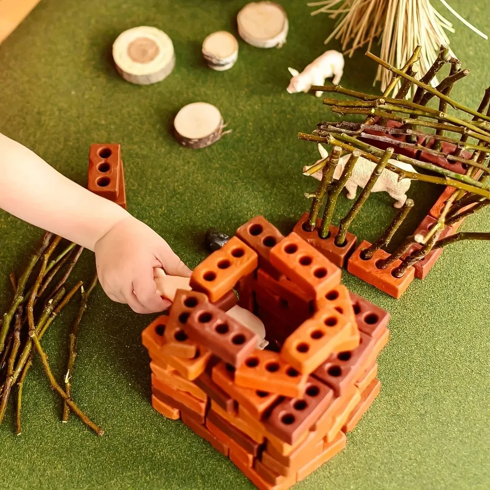 100 Micro Ladrillos De Arcilla Para Maquetas Y Casas De Muñecas – Mini Bloques De 8 Agujeros, Tamaño 2x1x0.5 Cm, Ideales Para Bricolaje Y Decoración