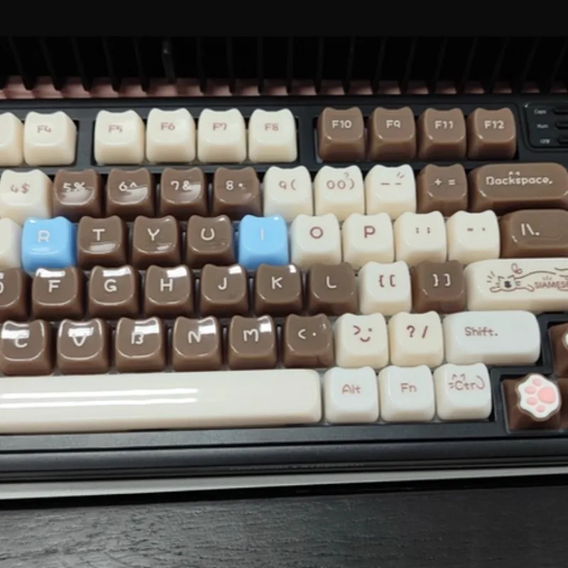 Hot Sales Cat Colored Keycaps Custom MOA Profile High-Translucent Milky KeyCap Cute Key Cap Keyboard Decoration Original Design