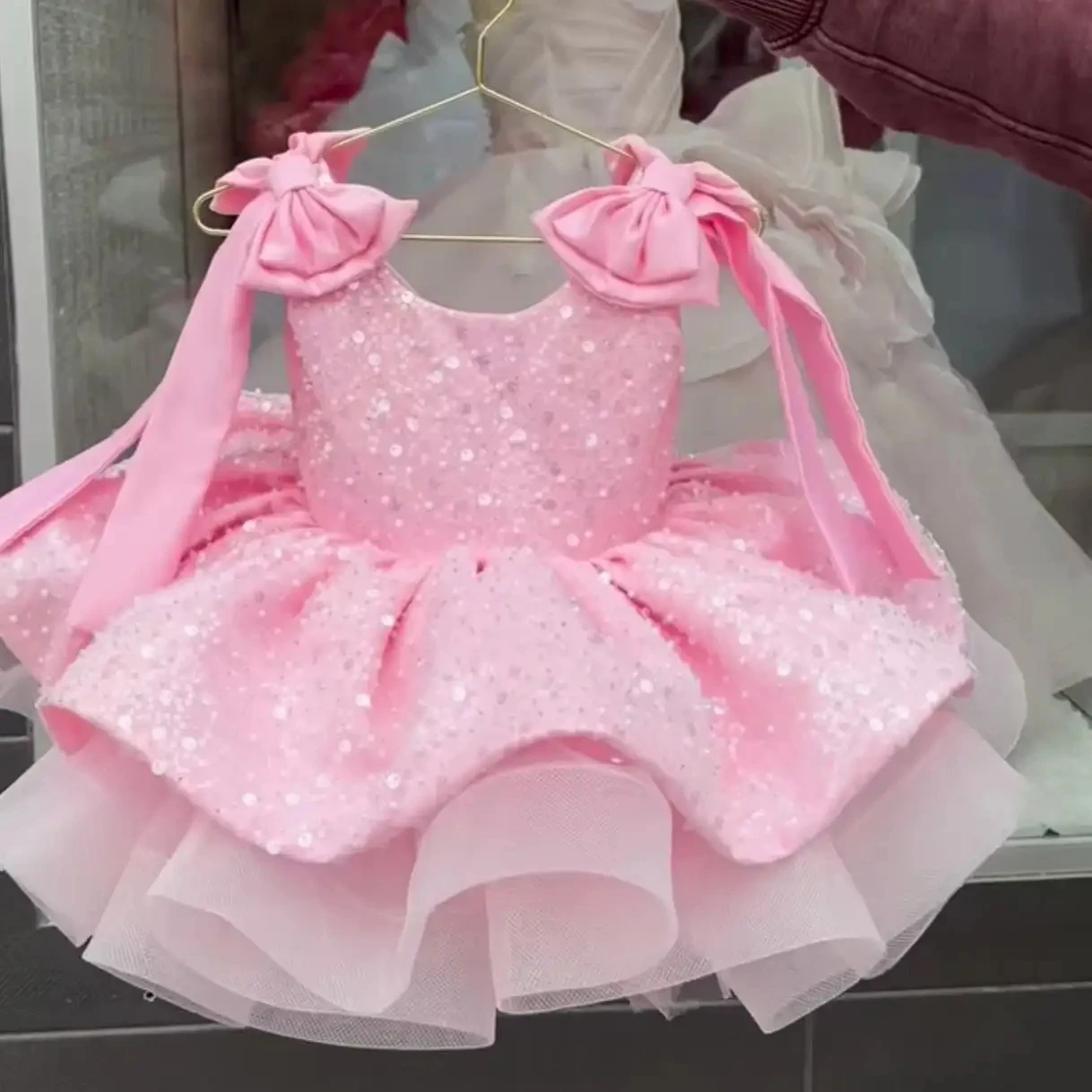 Light Luxury Baby Girl Beauty Pageant Dress with Sequins Big Bow Birthday Party Dress Flower Girl Dress Wedding Customized view 2