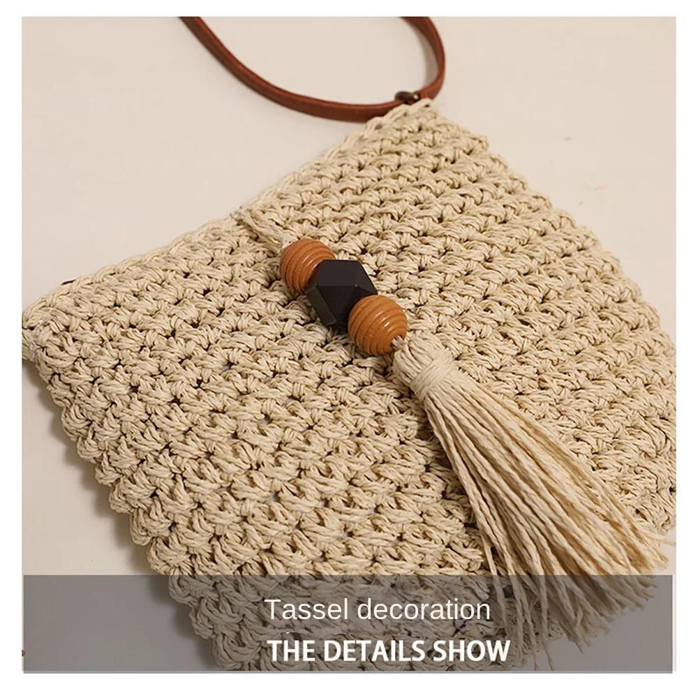 Women Beach Shoulder Purse All-Match Handbag Small Straw Crossbody Bag with Tassel Weave Clutch Bag