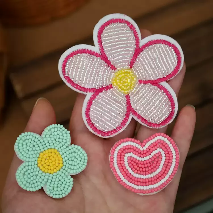 DIY Sewing Accessories for Sweater Coat Bag Pants Garment Decoration sew on Patches Beaded Heart Star Flower Patch Appliques