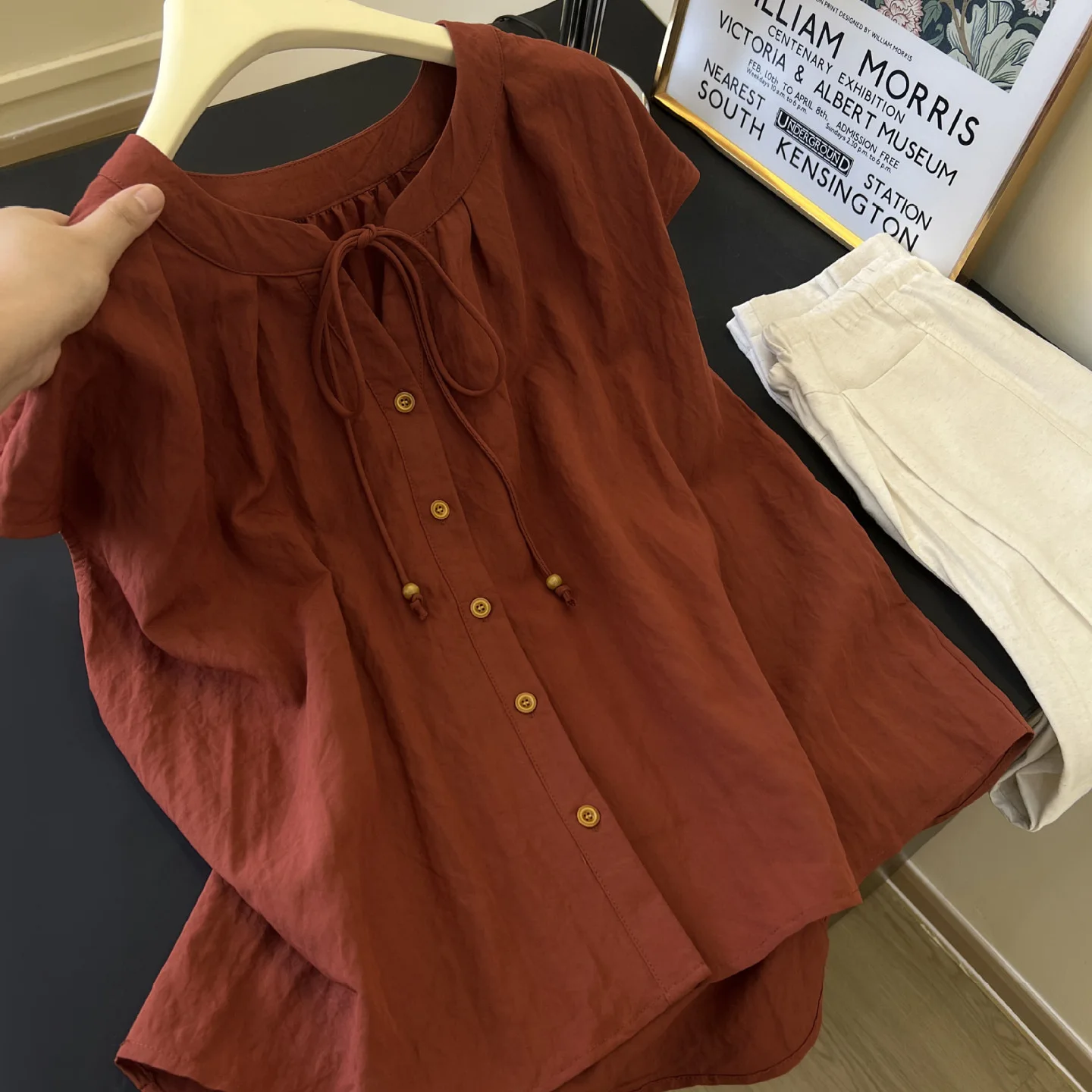 Women Round Neck Self Tie Neckline Sleeveless Blouse Wooden Button Front Loose Fit Wrinkle Textured Casual Tank Shirt