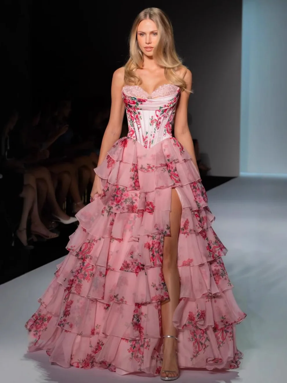 Sexy impressão envoltório peito dr longa praia vaion cintura feminina dentro em camadas bolo saia verão longo dr fibra de poliéster