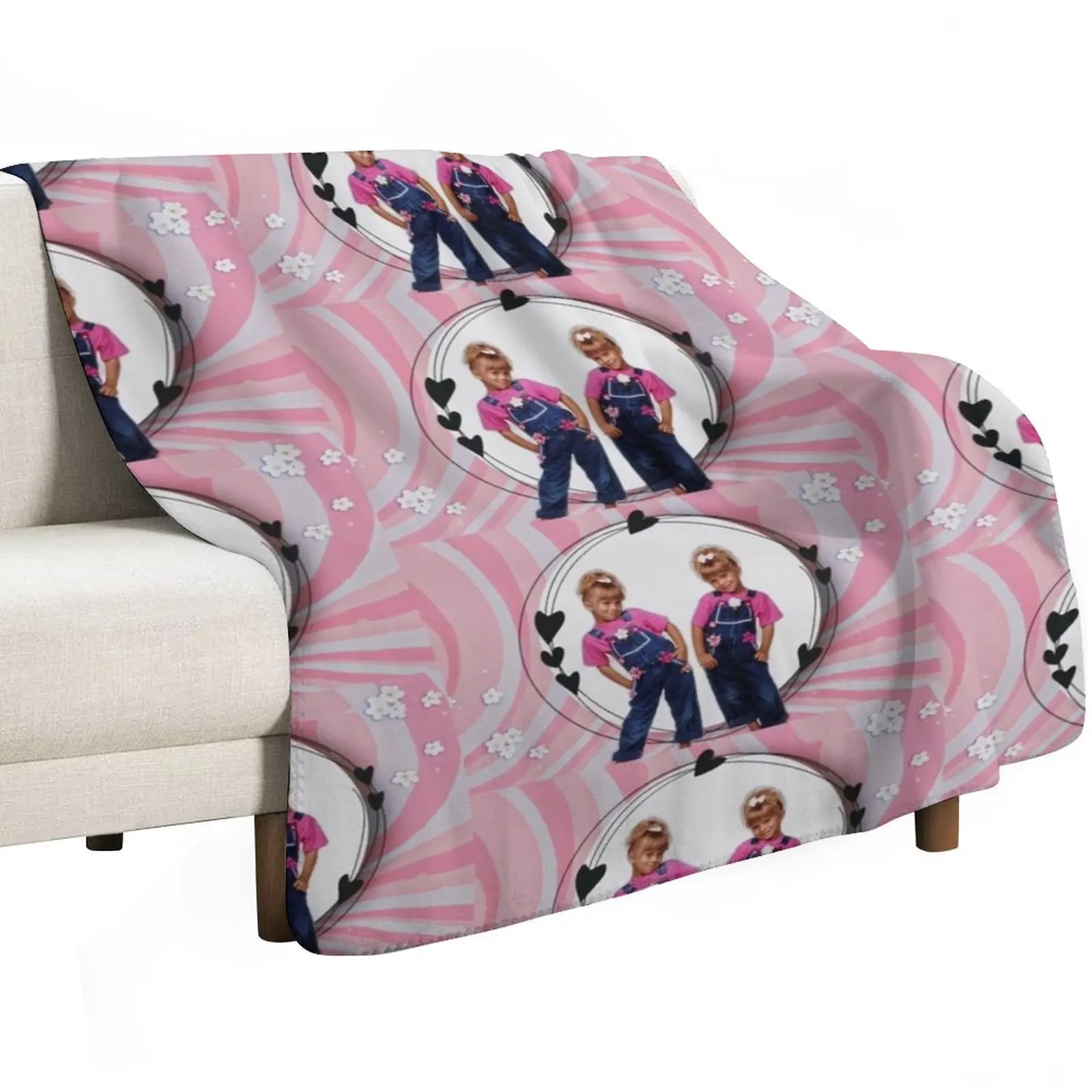 Mary Kate and Ashley olsen twins cute for kids Throw Blanket Decorative Throw Plaid Stuffeds Decorative Sofa halloween Blankets