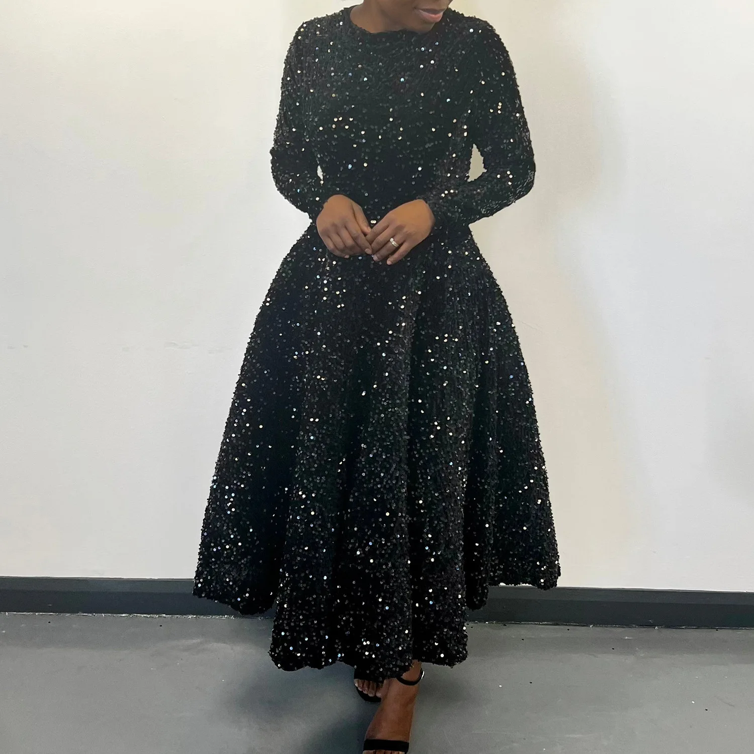 فستان سهرة نسائي لامع مزين بالترتر أنيق بلون سادة عالي الخصر فساتين حفلات الولائم على الطراز الاجتماعي للحفلات الراقصة