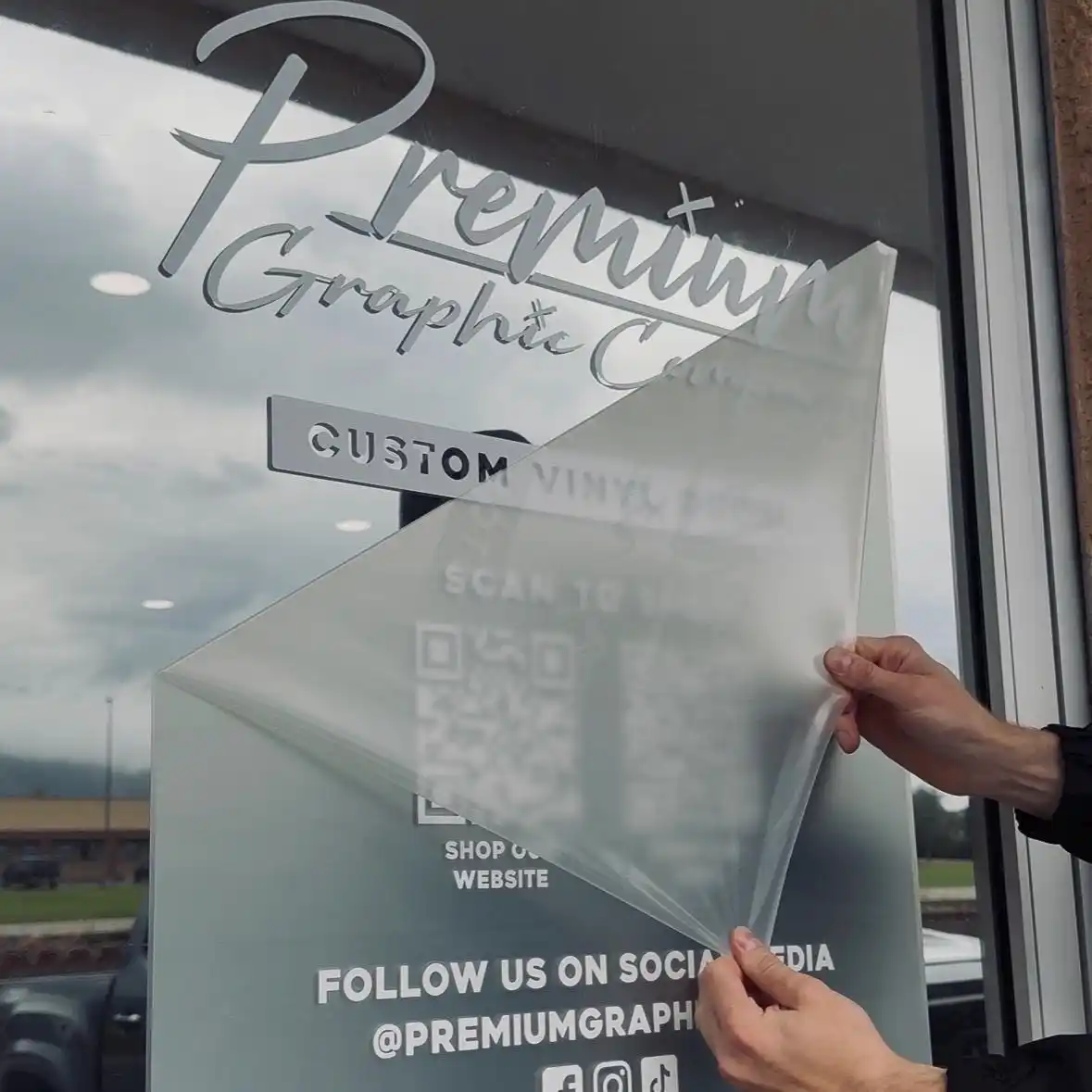Panneau de porte personnalisé A3, autocollant d'entreprise personnalisable, logo, texte personnalisé, autocollant avec code QR pour réseaux sociaux, lettrage variable pour devanture de magasin