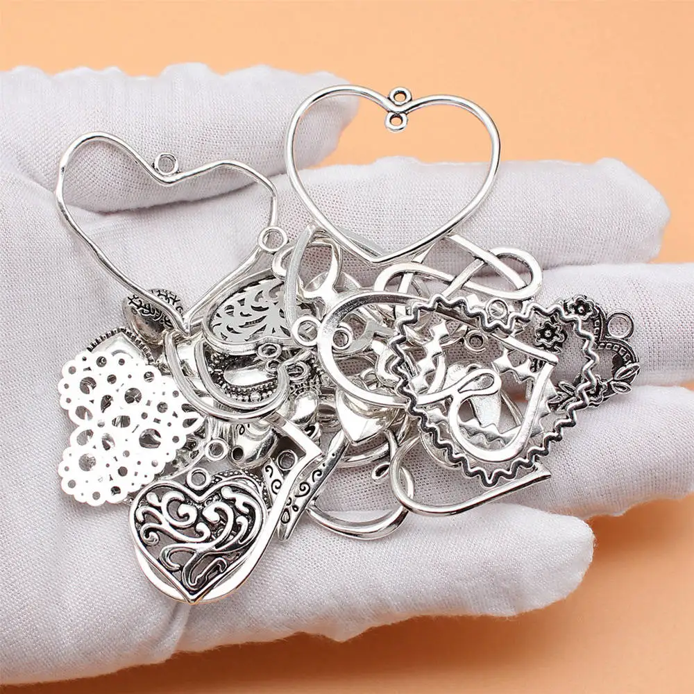 Jewelry Tools Antique Silver Color Heart Charms Collection  Supplies Diy Accessories 30pcs