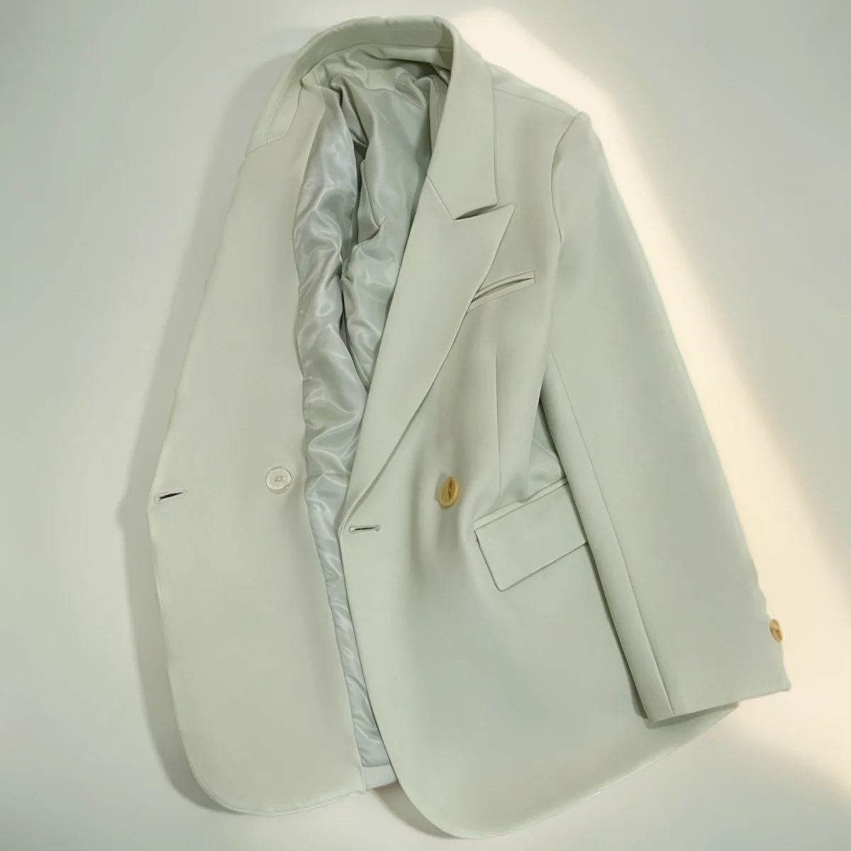 

Blazers Womans White Chiffon Theater Japanese Stand Up Neck Frill Detail Sheer Sleeve Light Weight Summer Cool Breathable Casual