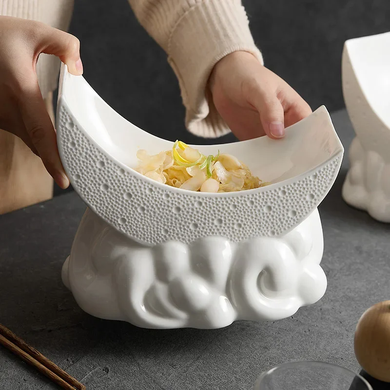 Moon shaped Ceramic Snack Dishes Hotel Restaurant Imagery Upper Front Dishes High end Special Cold  Placement