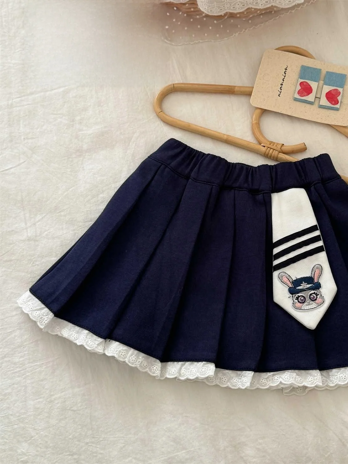 

Детская плиссированная юбка для девочек, весна 2026, новая, удобная, с рюшами, короткая, милая, школьная, средней длины, для детей