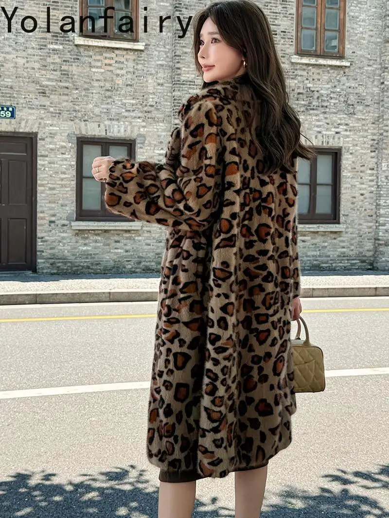 YOLANFAIRY جودة عالية المنك معطف الفرو الحقيقي امرأة الشتاء بدلة على الموضة طوق أنيقة منتصف طول معاطف الفراء ليوبارد الفراء سترة 2025