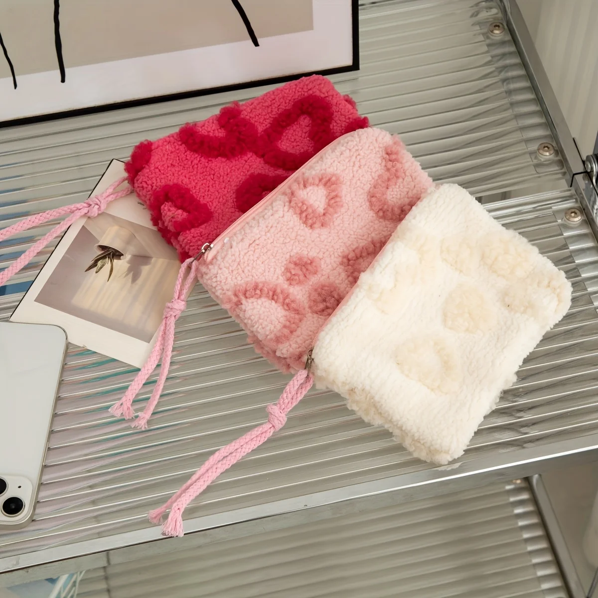 New Winter Style Sweet Ins Makeup Bag, Plush Large-Capacity Cute Cosmetic Storage Bag, Portable Travel Toiletry Bag, Travel Coin Purse, Card Holder, Small Item Storage Bag