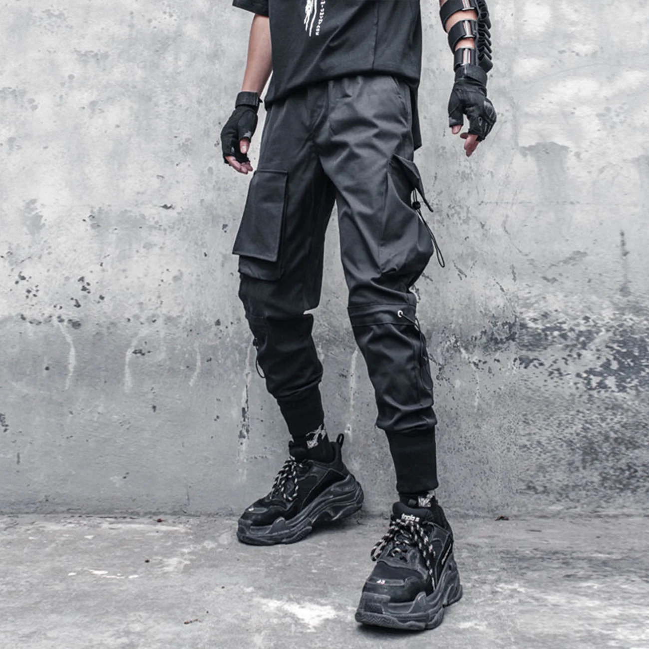 Functional Men Tactical Pants Loose Trousers Hip Hop Drawstring Multi Pockets Cargo Pants Streetwear Techwear