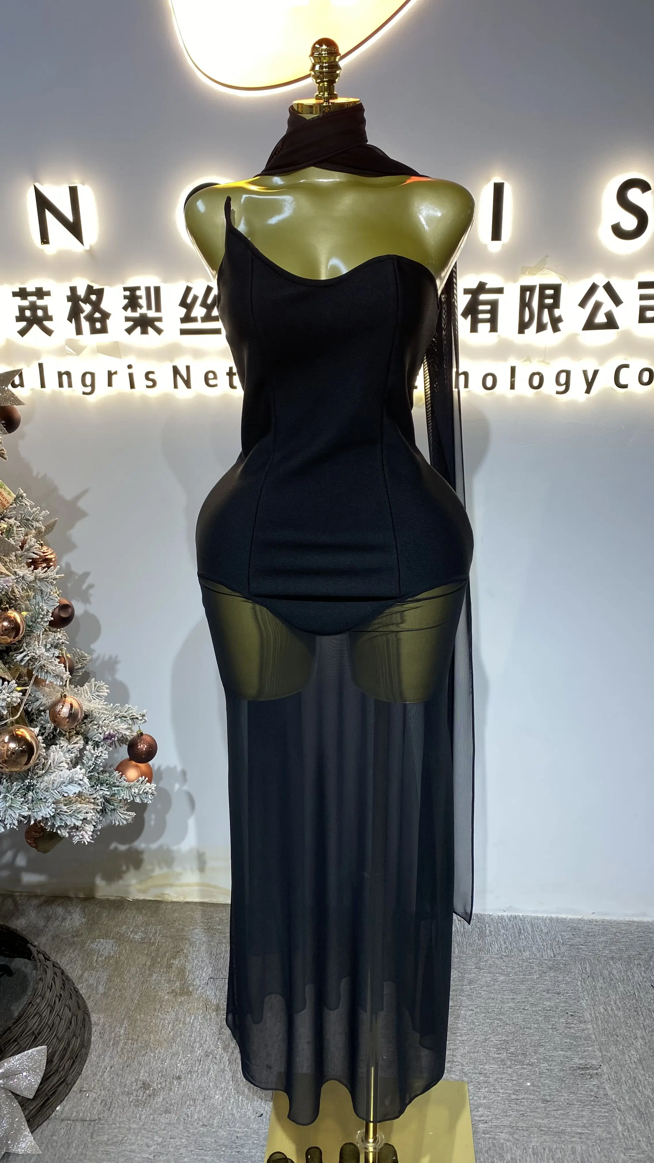 High-end sexy off-shoulder sleeveless Maxi Club dress, tight-fitting mesh bandage long party dress-GZXX294