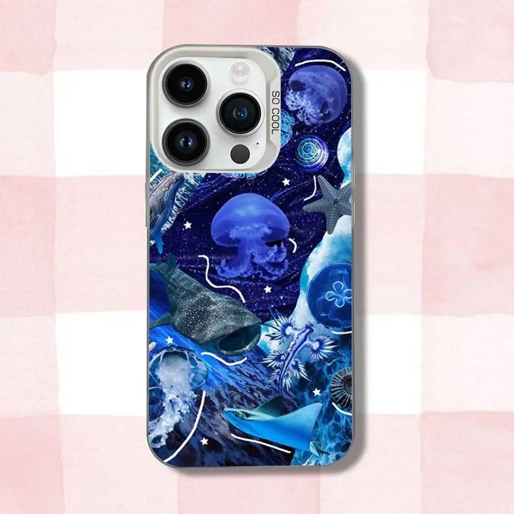 水中動物クラゲ柄 iPhoneケース iPhone 16,15,14,13,12,11,Pro,XS,Max,Plus,Mini,SE対応 ホワイト キャンディマット 耐衝撃カバー