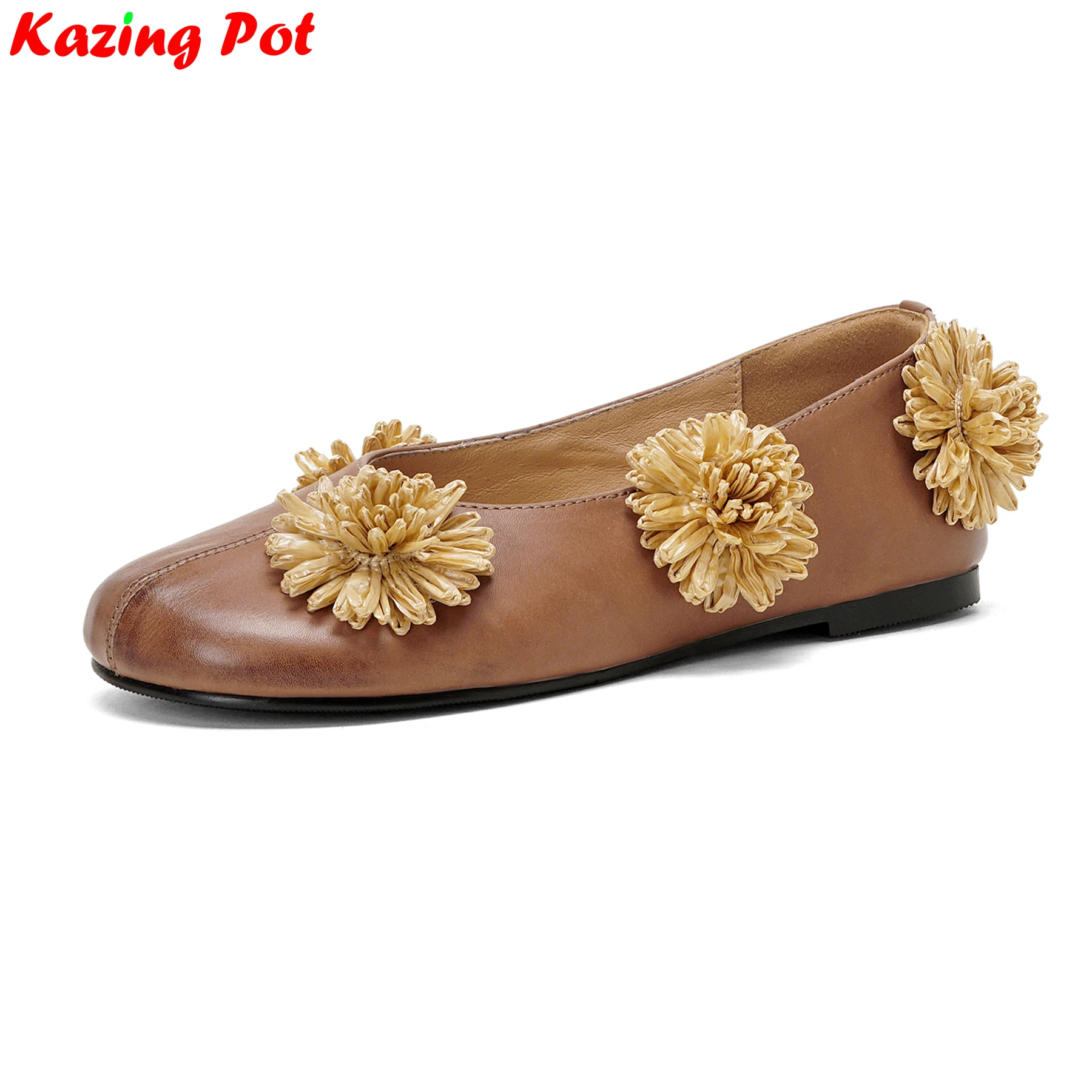 

Krazing Pot Коровья кожа Круглый носок Ретро Неглубокая осенняя повседневная обувь для свиданий Роскошные дизайнерские элегантные женские туфли без шнуровки с милым цветком на плоской подошве