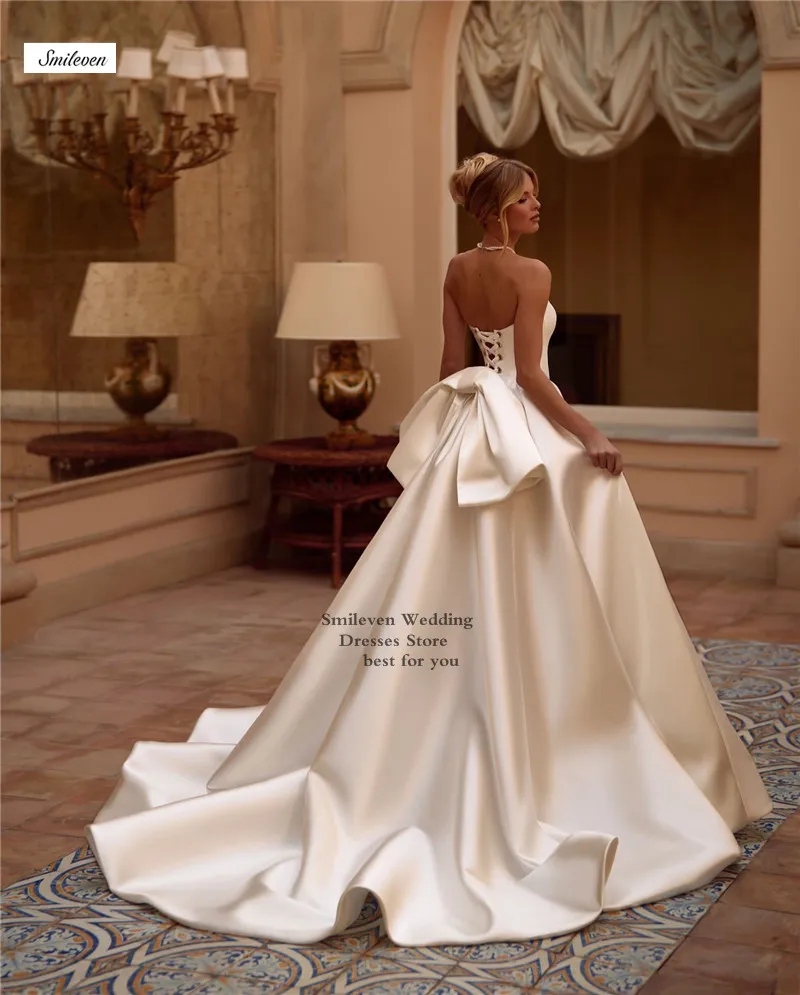 Smileven เจียมเนื้อเจียมตัว Strly ชุดแต่งงาน Ball Gowns ซาตินชุดเจ้าสาว Vestido de novia กระเป๋า Gowns แต่งงานที่กําหนดเอง