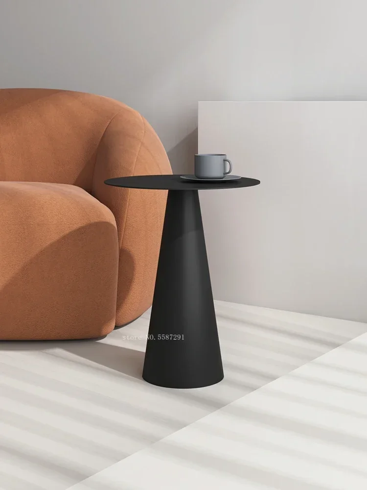 

Дизайнерский минималистичный боковой современный диван из кованого железа, небольшой угловой настольный светильник, роскошный небольшой приставной столик для спальни, muebles