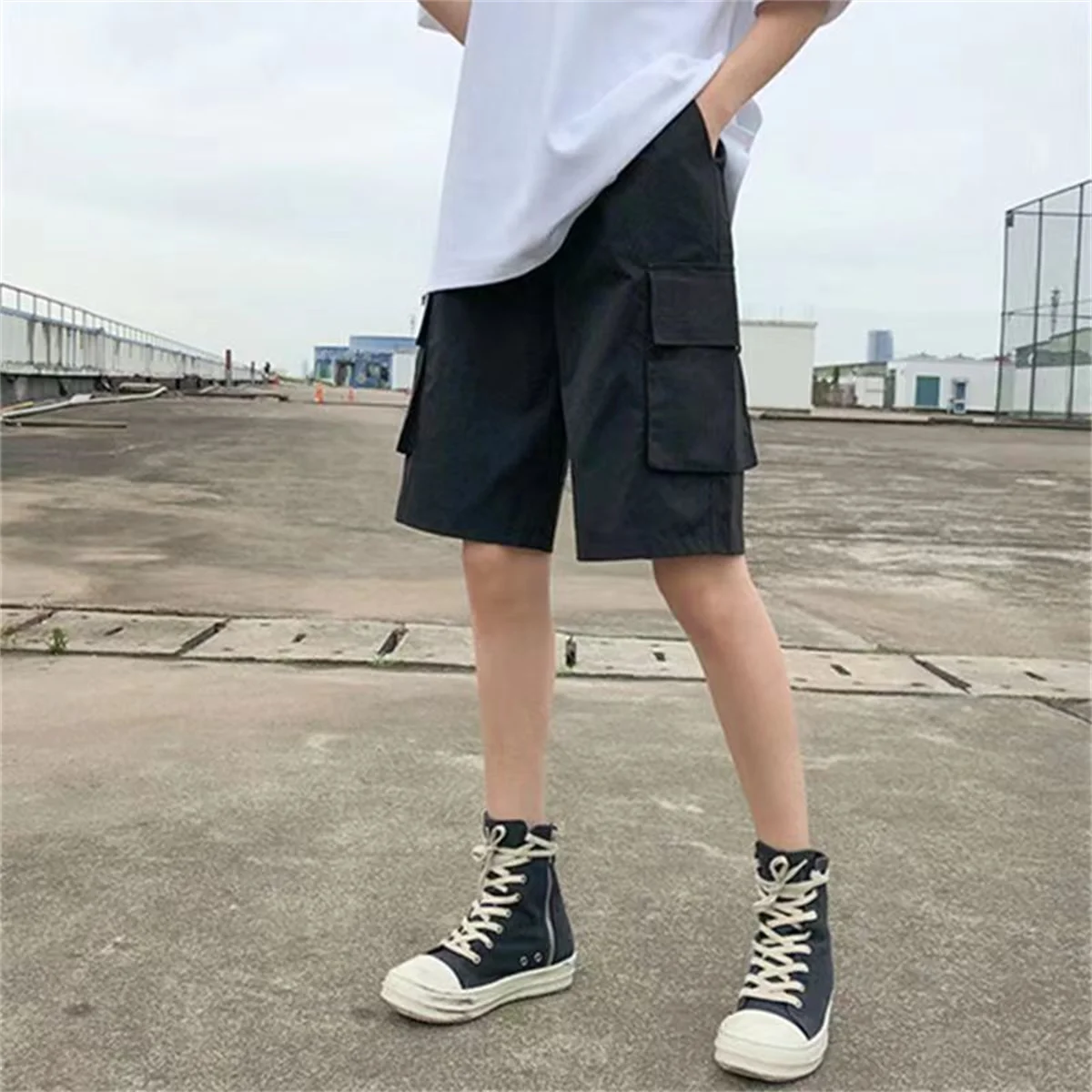 2024 Black Cool Cargo Shorts for Men and Women Couples Thin Loose Dopamine Sports Casual Korean Hip Hop Outwear Shorts Men