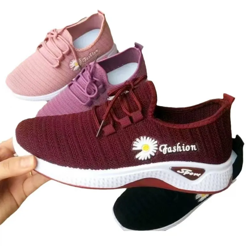 

Trendy Coconut Shoes: Breathable Soft Soled Mesh Casual Flats for Fashionable Women's Sports Shoes in Spring/Autumn women shoes